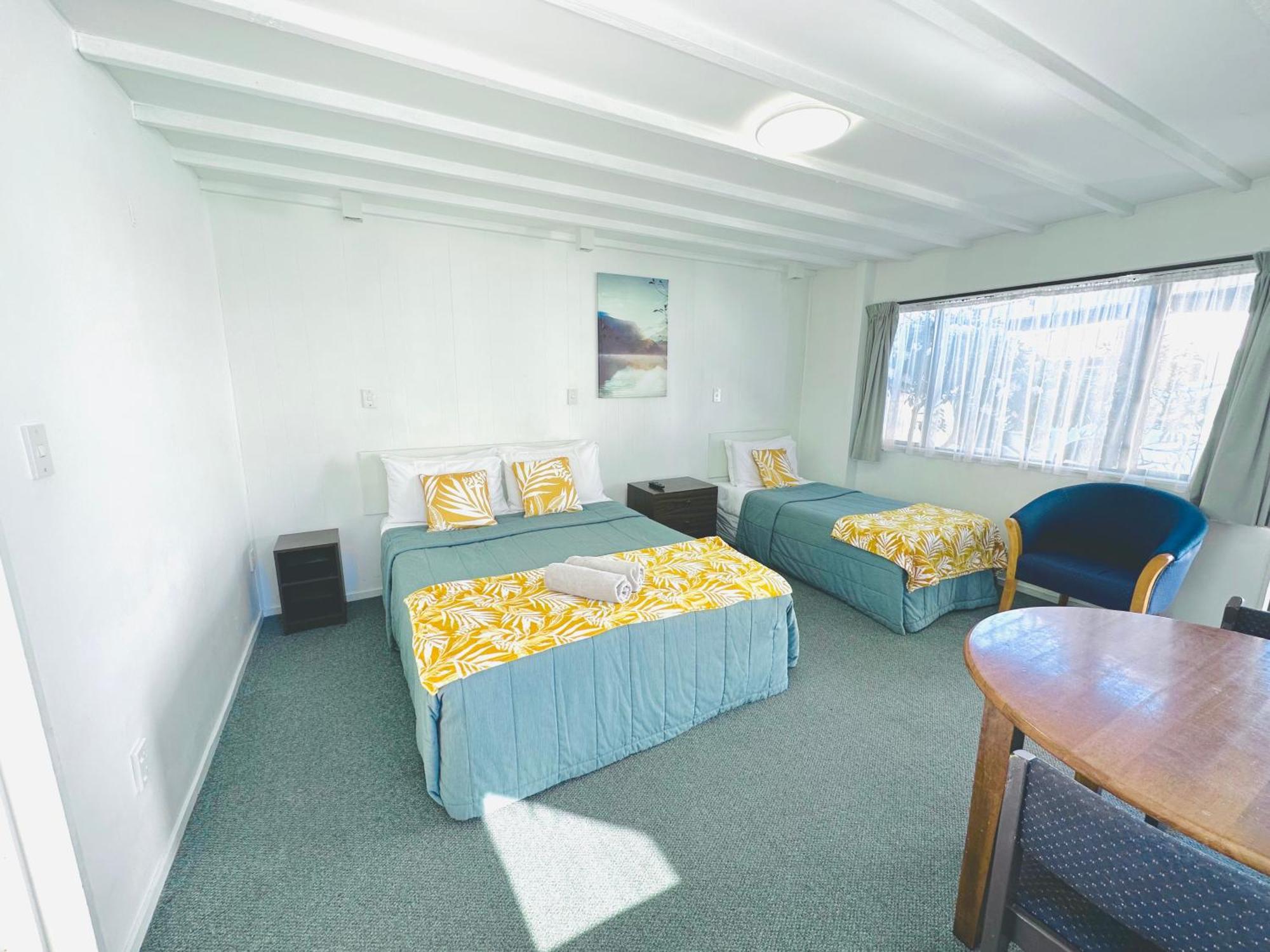Gothic Heights Motel Крайстчърч Екстериор снимка