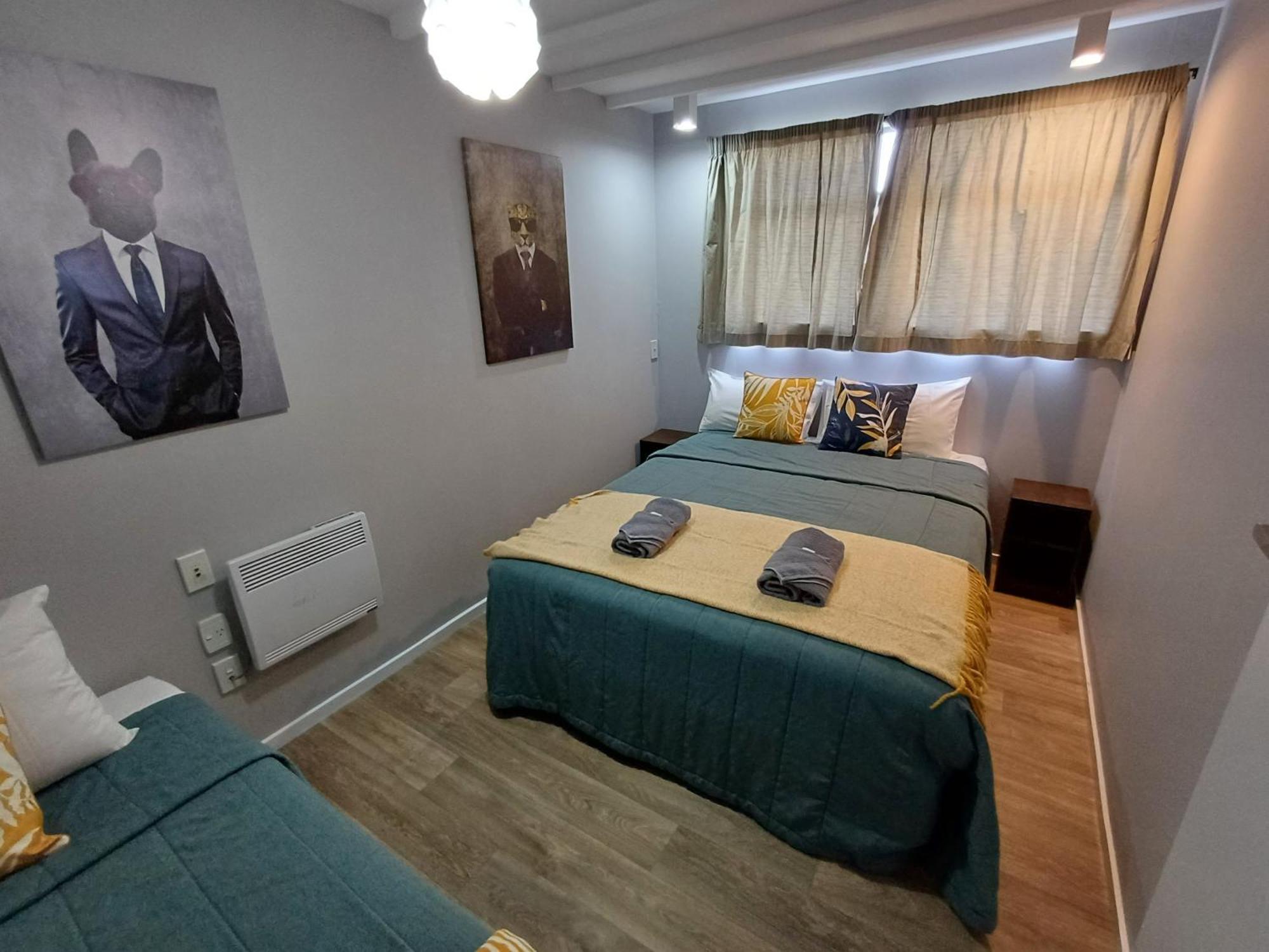 Gothic Heights Motel Крайстчърч Стая снимка