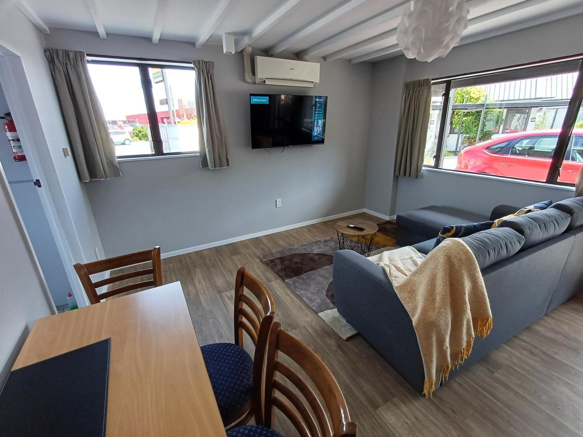 Gothic Heights Motel Крайстчърч Стая снимка