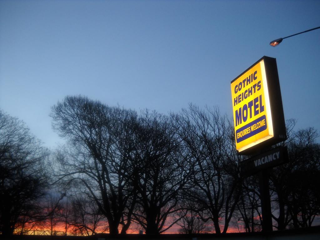 Gothic Heights Motel Крайстчърч Екстериор снимка